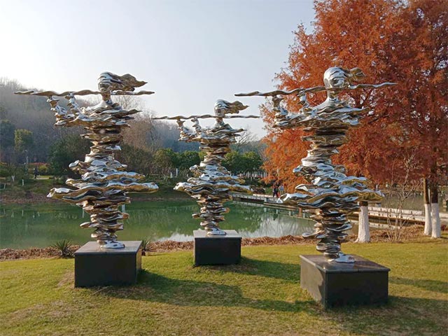 芜湖雕塑公园雕塑湖之韵.jpg