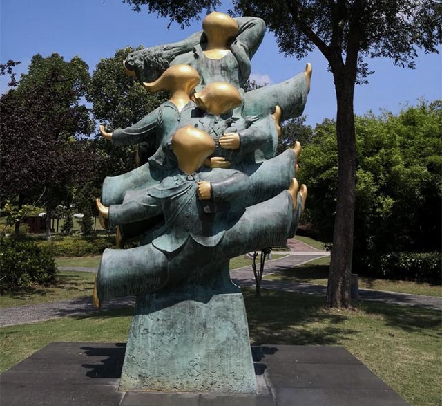 芜湖雕塑公园雕塑奔小康.jpg
